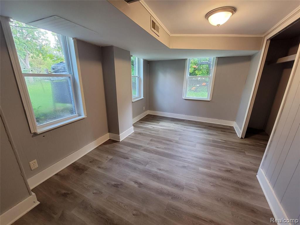 137 Coleman Drive, Unit 2 Waterford, MI 48328 - Photo 4 of 12