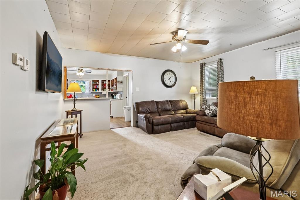 404 East 2nd S Street Mount Olive, IL 62069 - Photo 5 of 21 Gallery Image 5