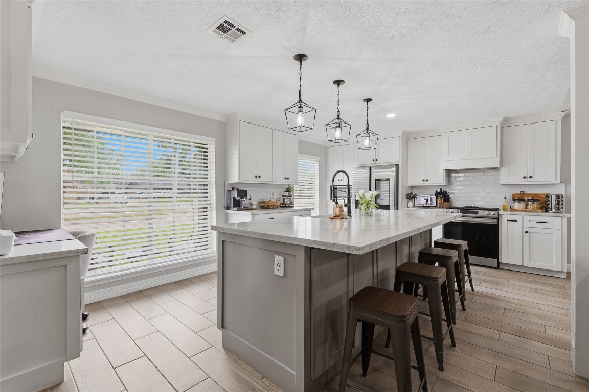 13903 Wadebridge Way Houston, TX 77015 - Photo 6 of 25