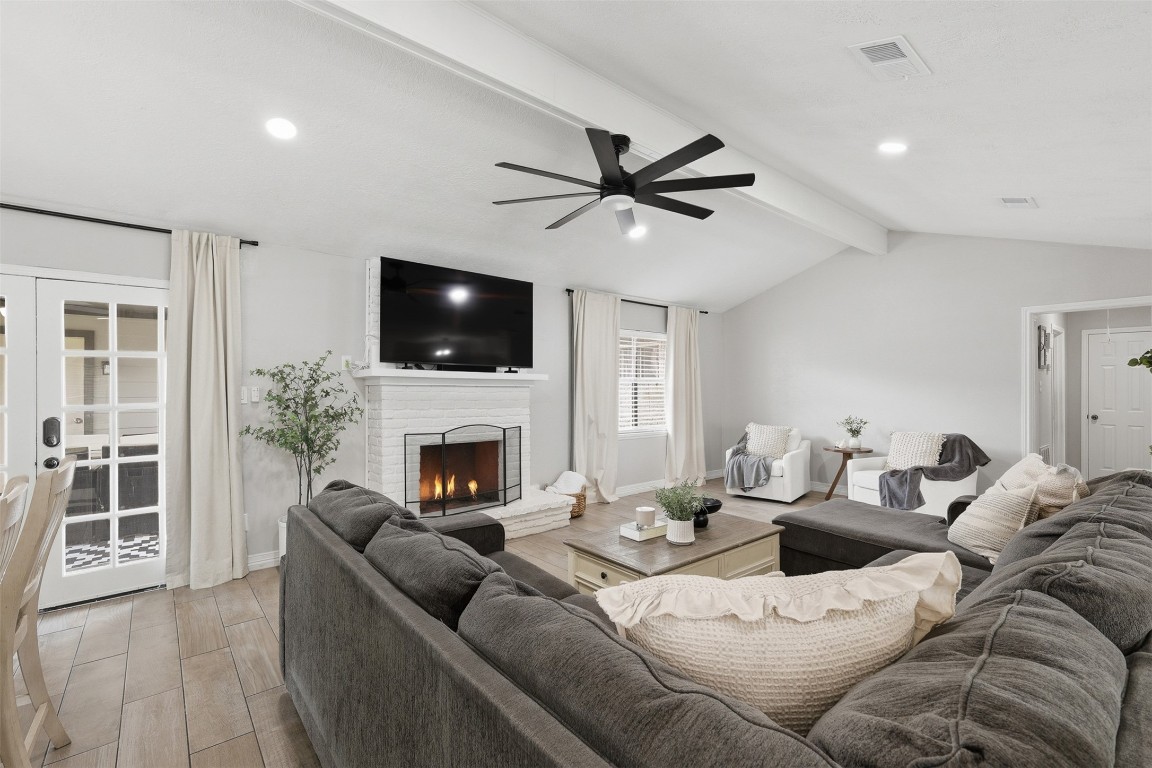 13903 Wadebridge Way Houston, TX 77015 - Photo 9 of 25