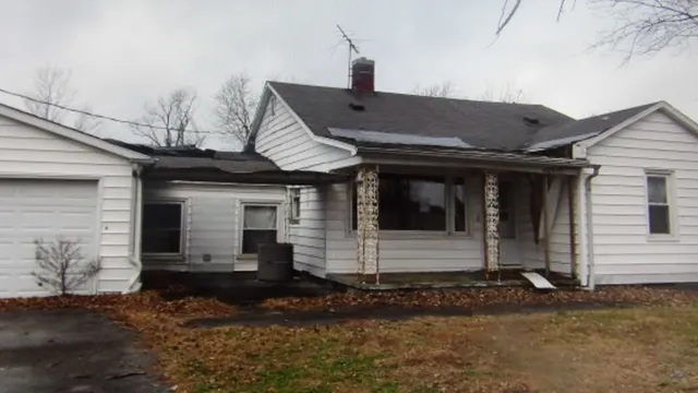 $29,000 | 465 Tipple Road, Carrier Mills, IL 62917