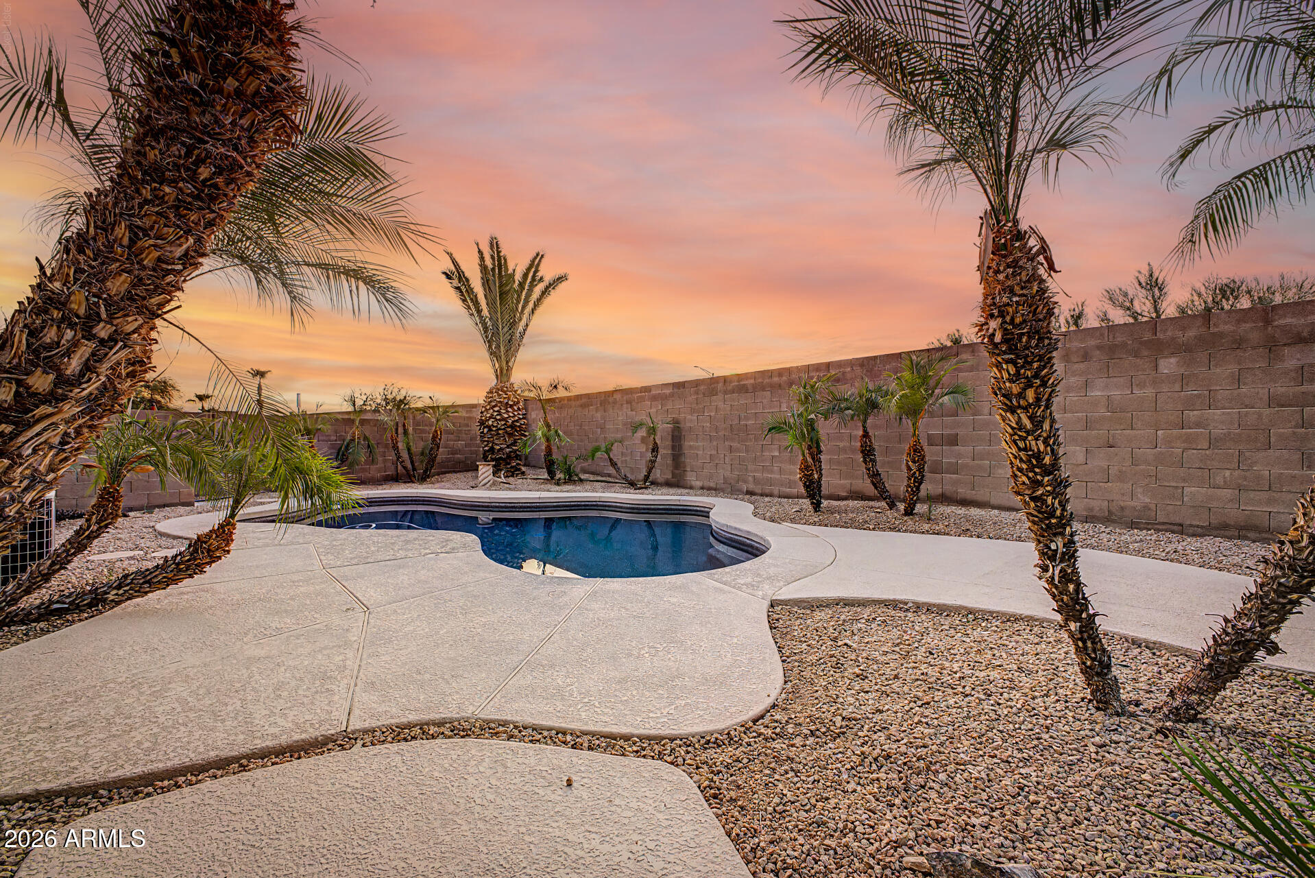 6462 West Escuda Road Glendale, AZ 85308 - Photo 31 of 45 8 - Escuda