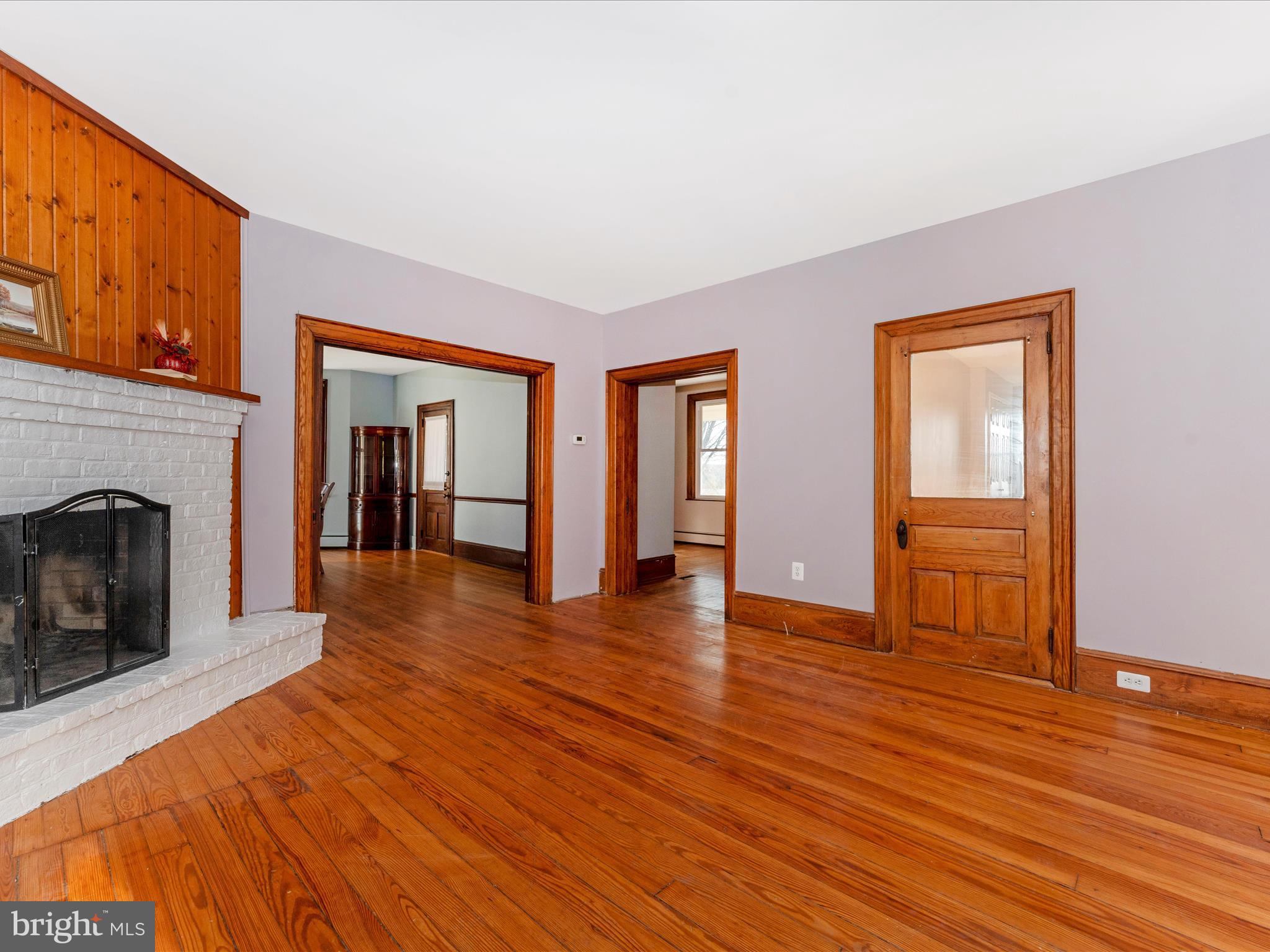 15407 Dover Road Upperco, MD 21155 - Photo 5 of 82 Living Room