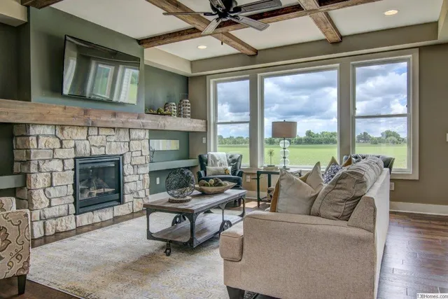 $1,329,000 | 3163 Christopher Lane, Shoreview, MN 55126