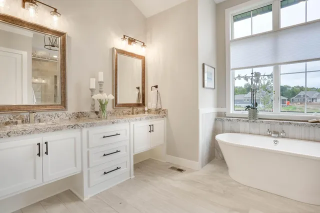 $1,329,000 | 3163 Christopher Lane, Shoreview, MN 55126