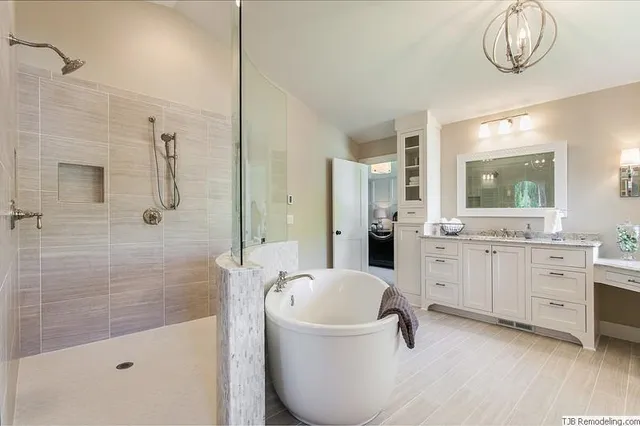 $1,329,000 | 3163 Christopher Lane, Shoreview, MN 55126