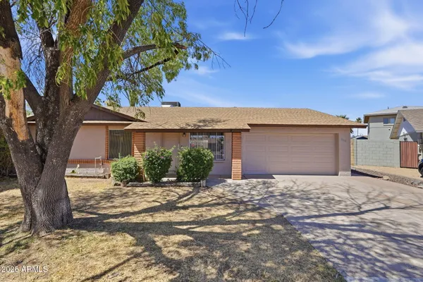 $379,900 | 11446 North 39th Drive, Phoenix, AZ 85029