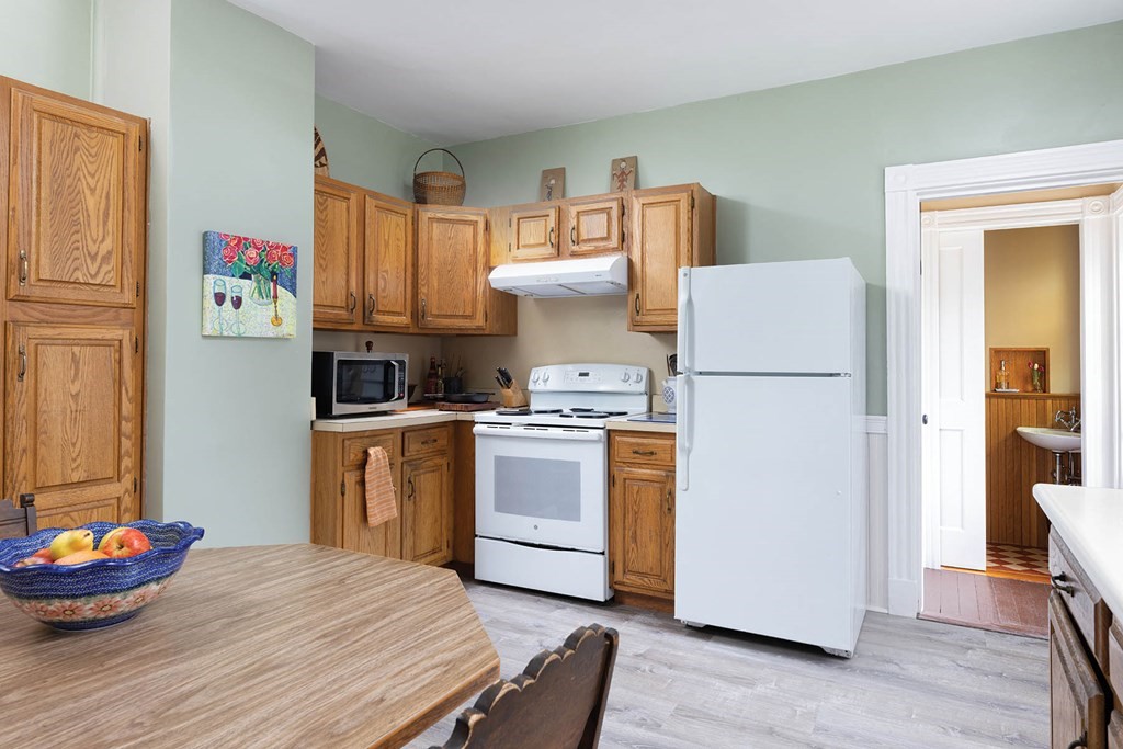 62 Russell Street Brookline, MA 02446 - Photo 12 of 23