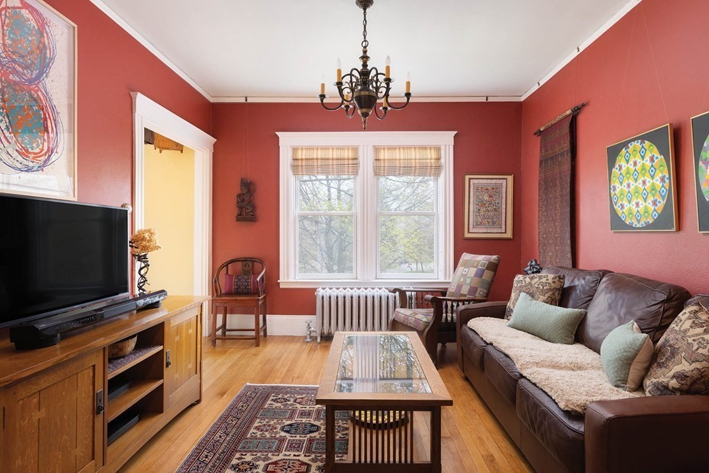 62 Russell Street Brookline, MA 02446 - Photo 10 of 23