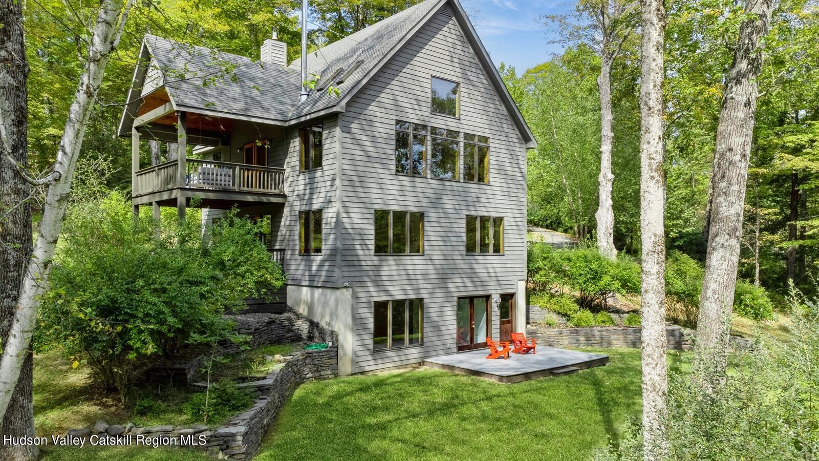 7 Clovewood Road High Falls, NY 12440 - Photo 2 of 41 a backyard of a house with wooden floors and fountain