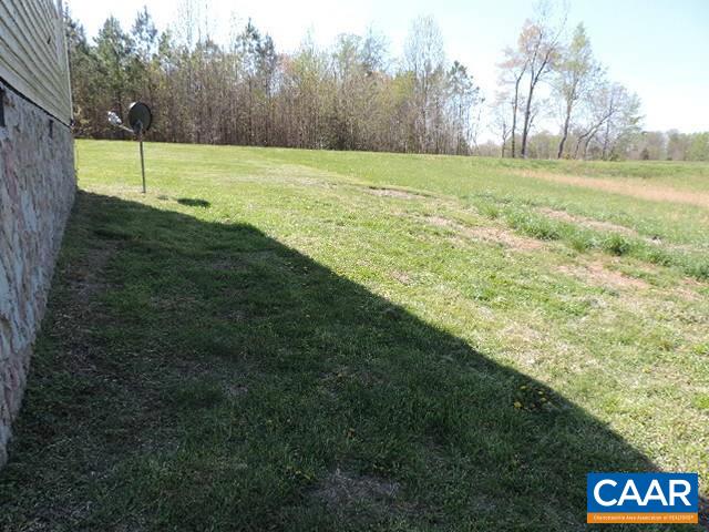 184 Pump Road New Canton, VA 23123 - Photo 15 of 18 Gallery Image 15