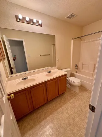 $2,500 | 1708 Cliffrose Lane, Lewisville, TX 75067