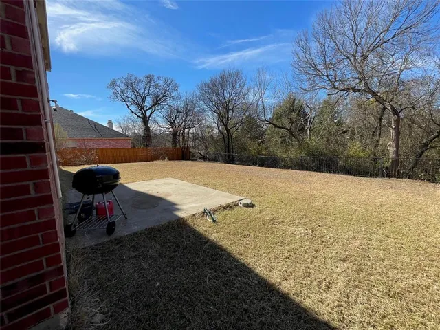 $2,500 | 1708 Cliffrose Lane, Lewisville, TX 75067