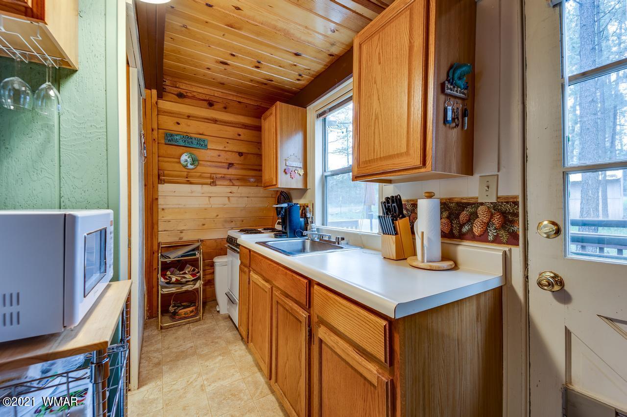 2886 Tracy Road Overgaard, AZ 85933 - Photo 6 of 22 Gallery Image 6