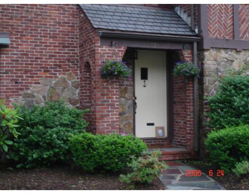 77 Reservoir Road Quincy, MA 02170 - Photo 3 of 29 Gallery Image 3