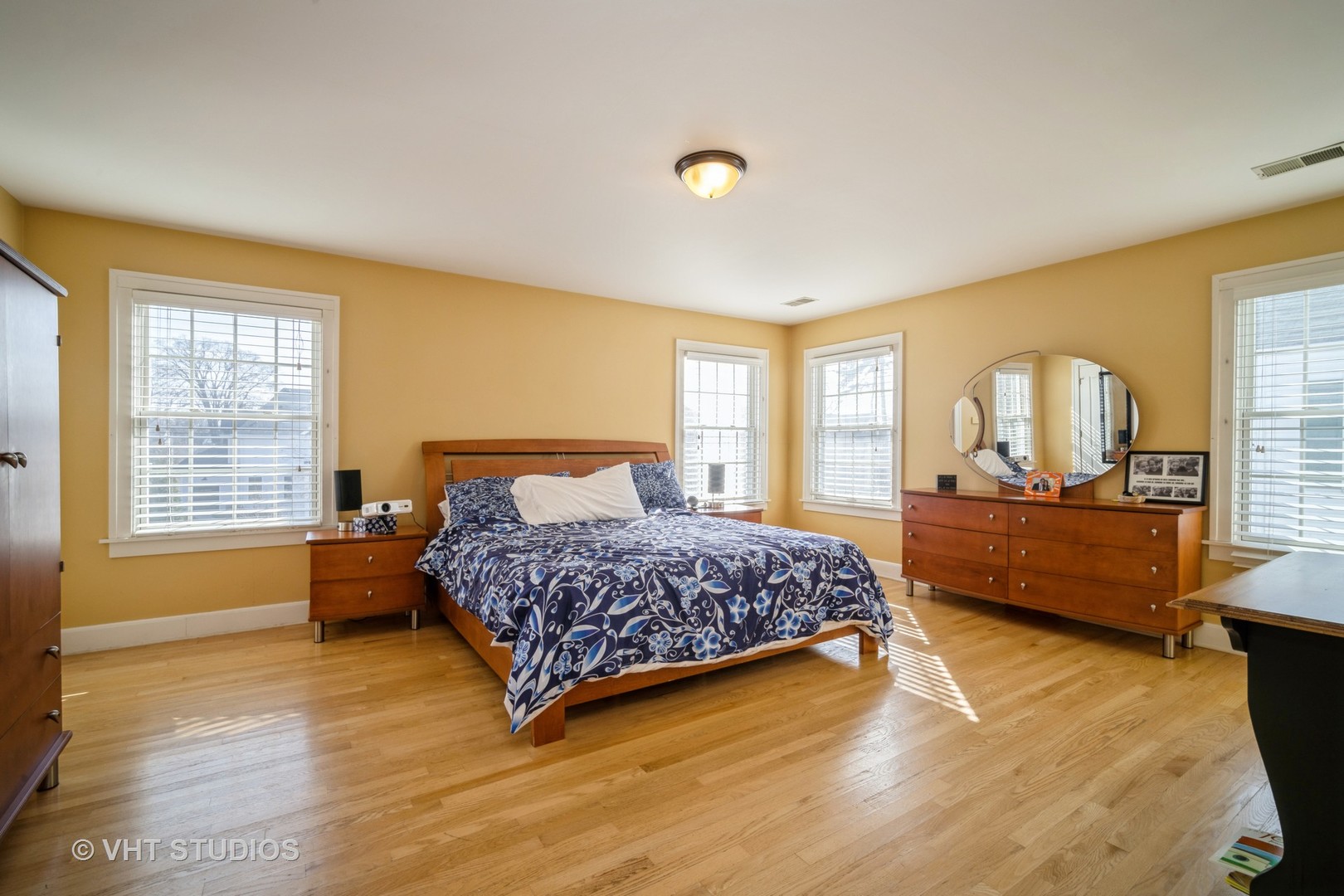 2117 Illinois Road Northbrook, IL 60062 - Photo 16 of 30