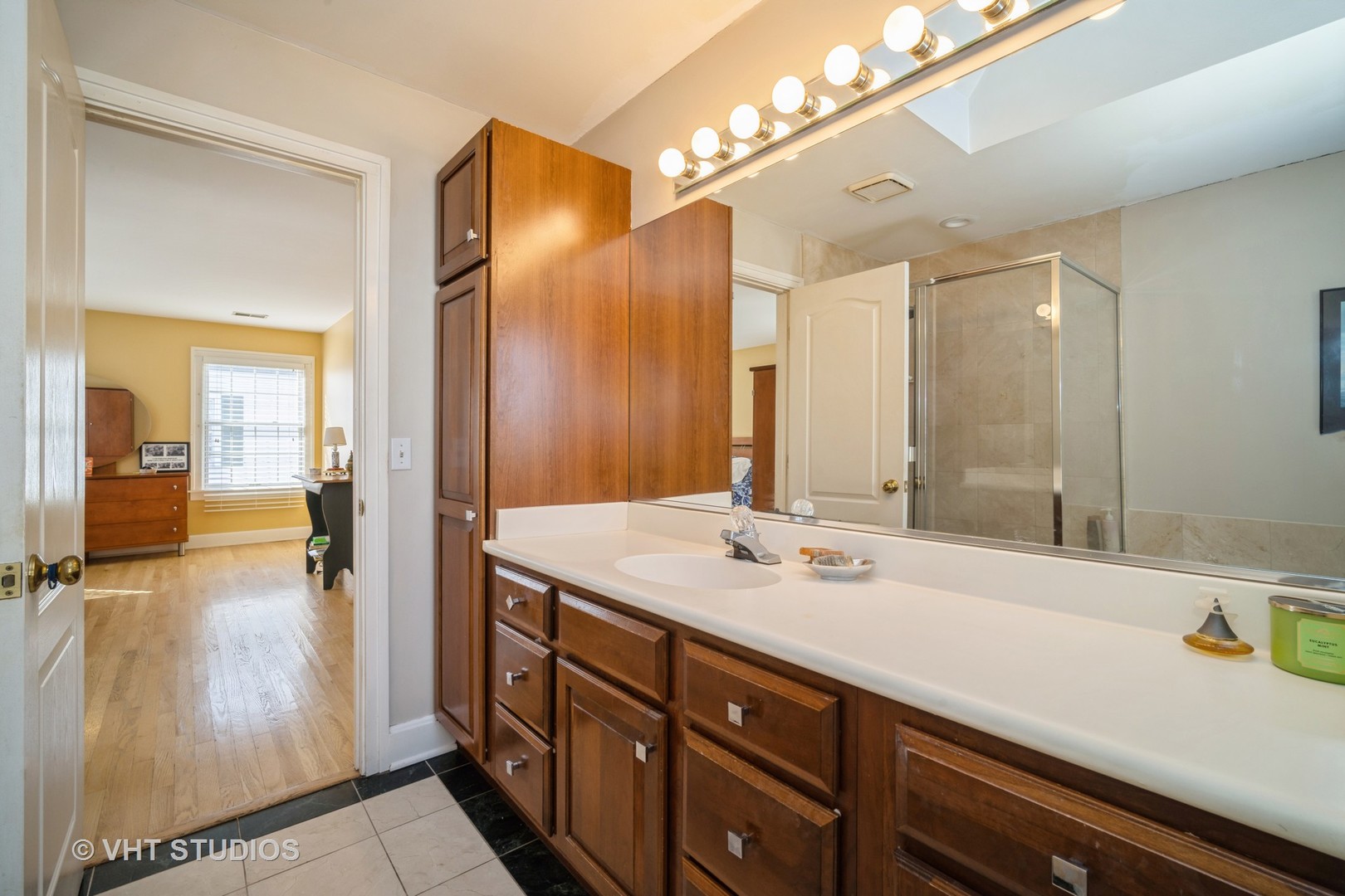 2117 Illinois Road Northbrook, IL 60062 - Photo 19 of 30