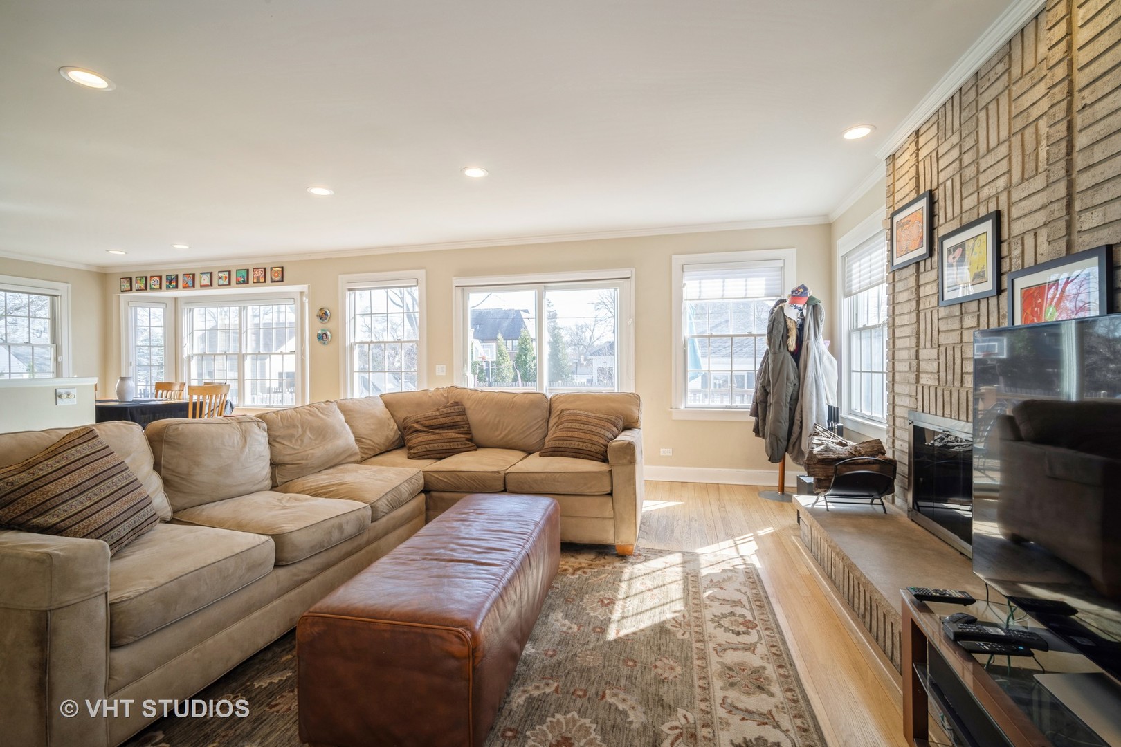 2117 Illinois Road Northbrook, IL 60062 - Photo 5 of 30