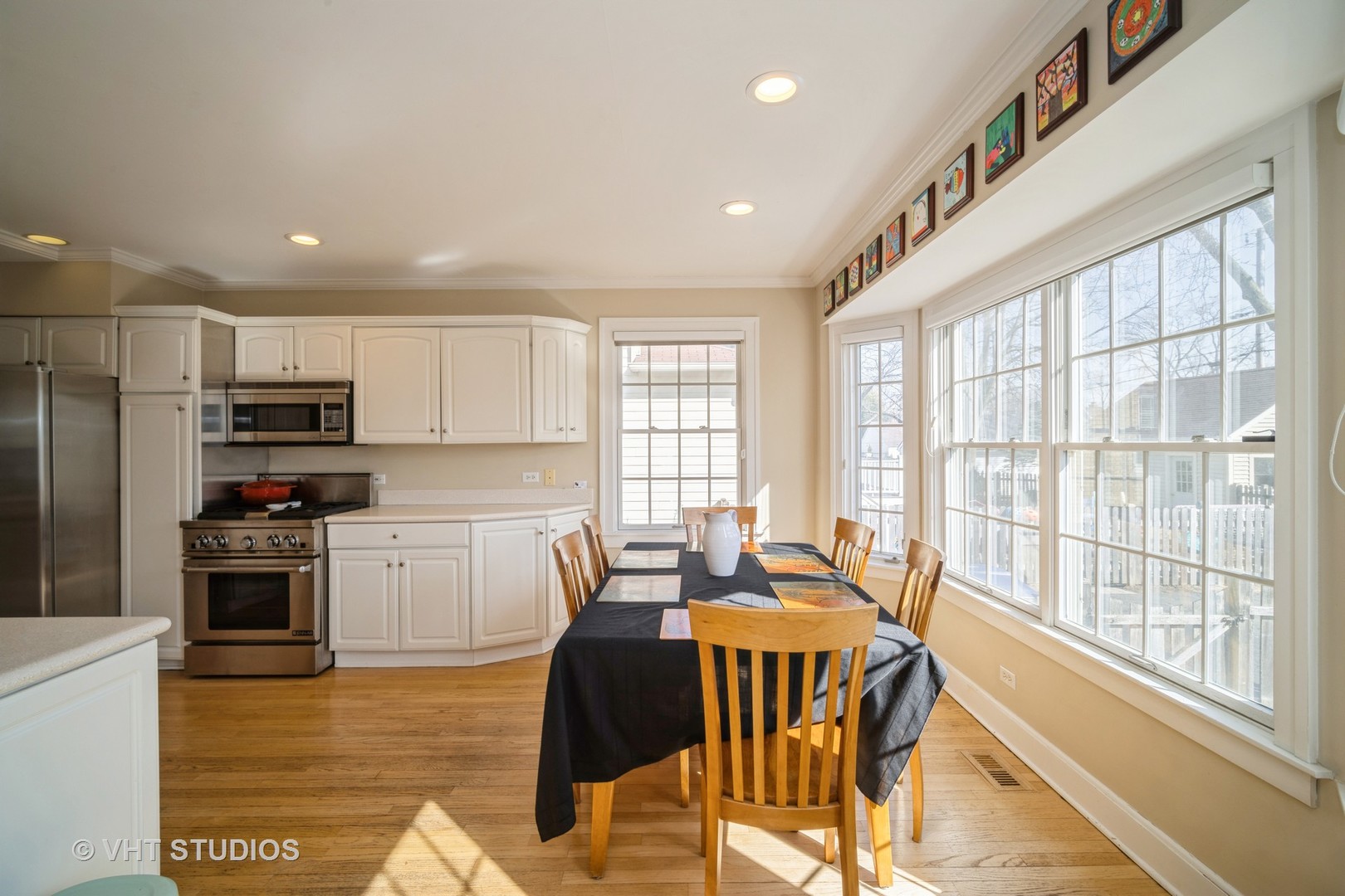 2117 Illinois Road Northbrook, IL 60062 - Photo 7 of 30