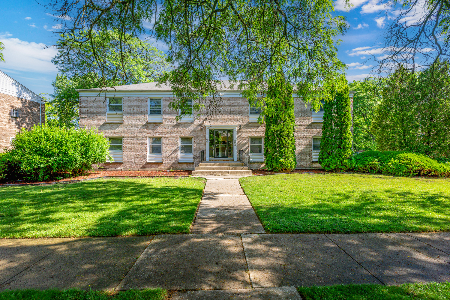 4042 Charleston Road Matteson, IL 60443 - Photo 1 of 27