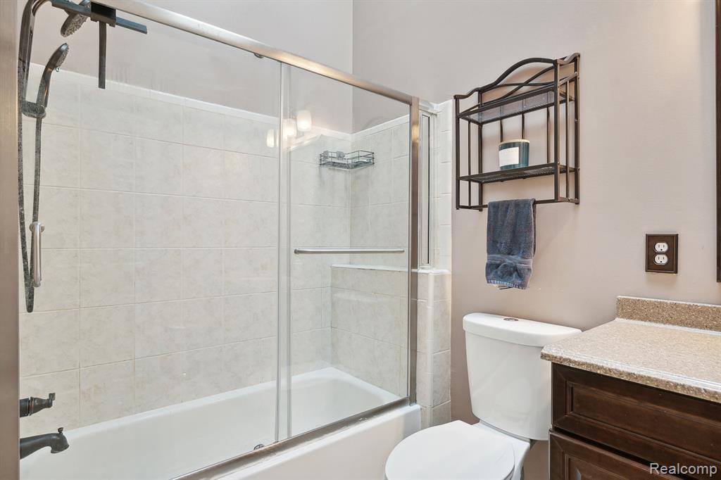 22040 Edgewater Novi, MI 48375 - Photo 32 of 44