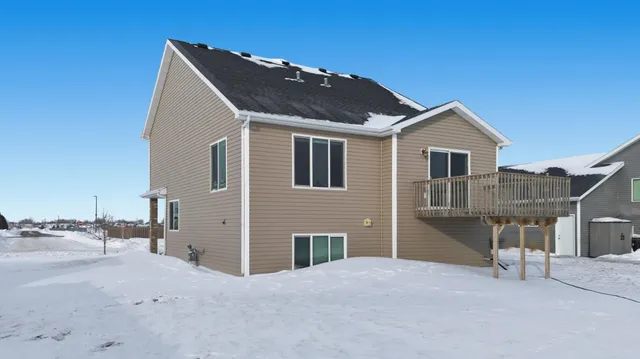 $289,900 | 1800 41st Street South, Moorhead, MN 56560