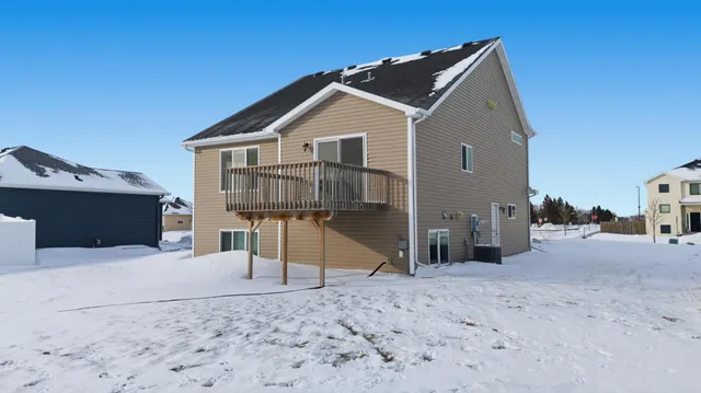 $289,900 | 1800 41st Street South, Moorhead, MN 56560
