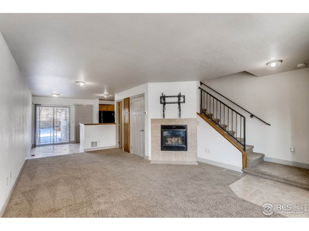 2020 Raven View Road Fort Collins, CO 80521 - Photo 8 of 27 Gallery Image 8