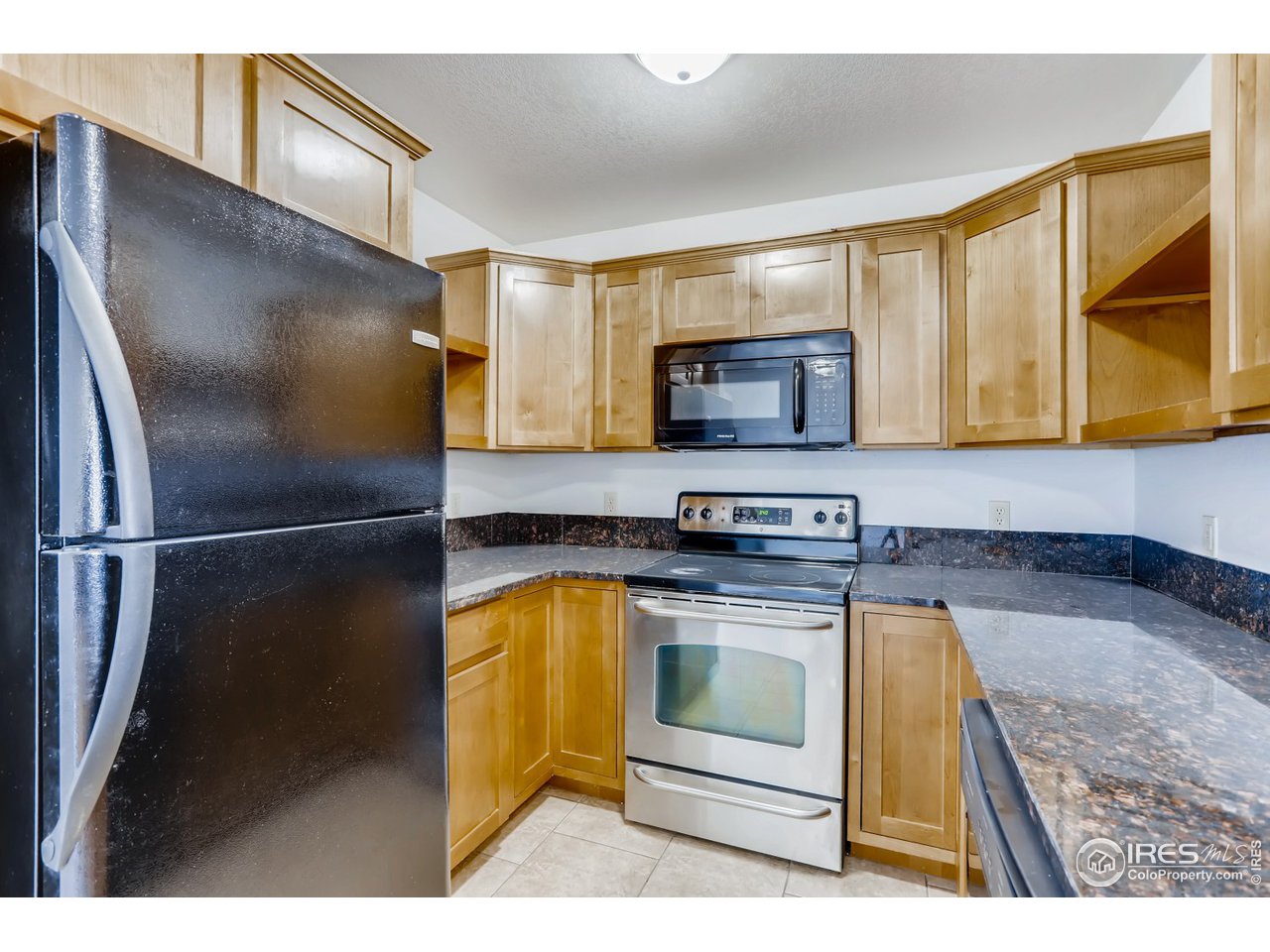 2020 Raven View Road Fort Collins, CO 80521 - Photo 10 of 27 Gallery Image 10