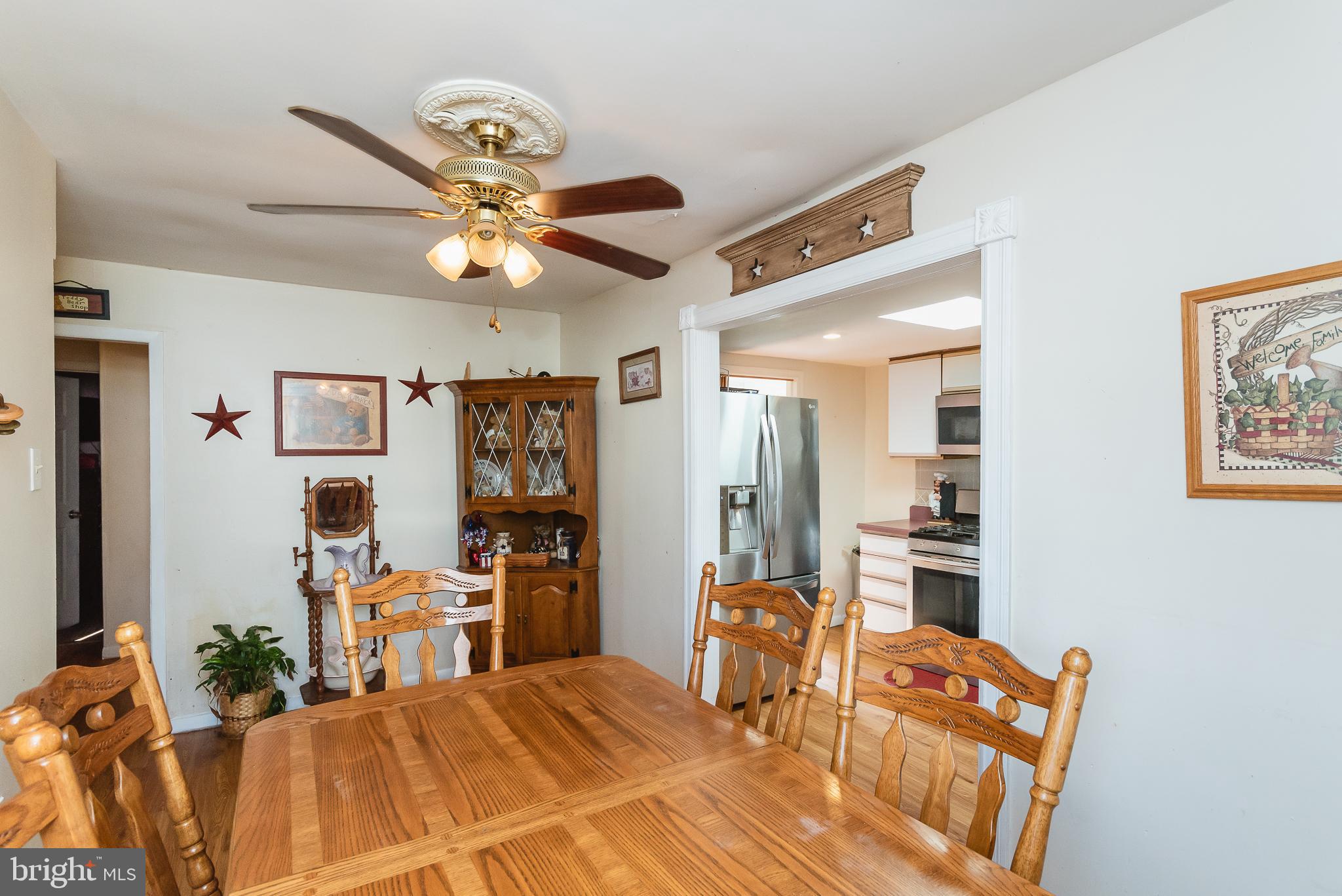 1702 Earhart Road Baltimore, MD 21221 - Photo 12 of 39 Dining Room