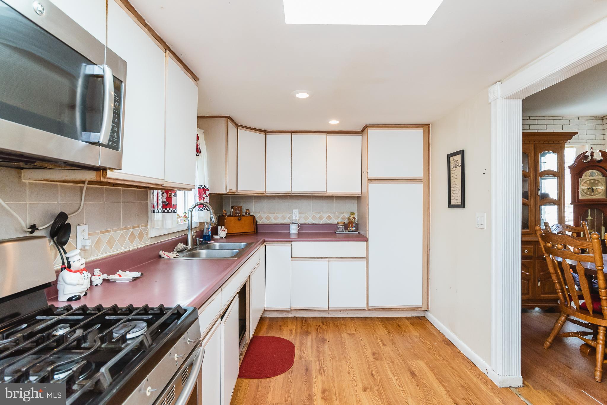 1702 Earhart Road Baltimore, MD 21221 - Photo 14 of 39 Kitchen