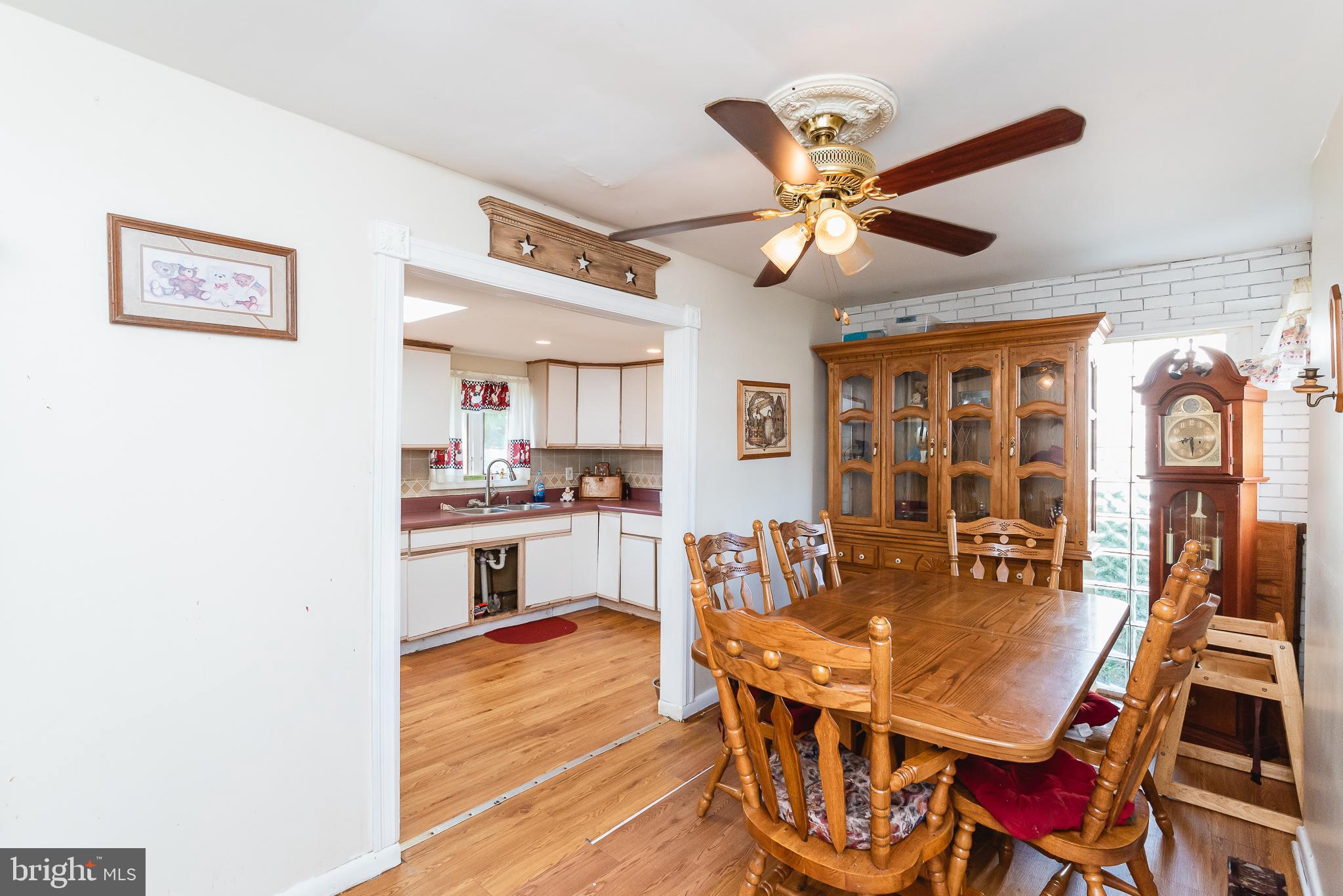 1702 Earhart Road Baltimore, MD 21221 - Photo 10 of 39 Dining Room