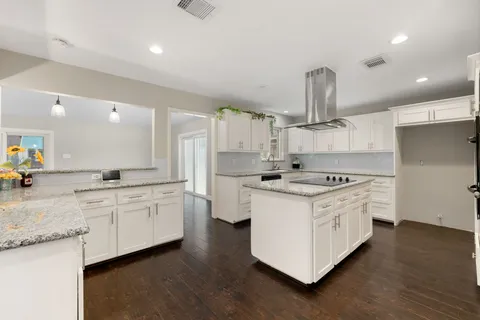 $335,000 | 9232 Vickijohn Drive, Houston, TX 77031