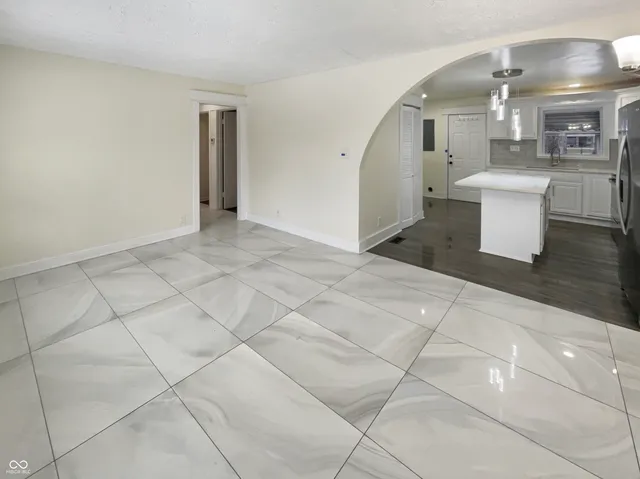 $180,000 | 4055 North Grand Avenue, Indianapolis, IN 46226