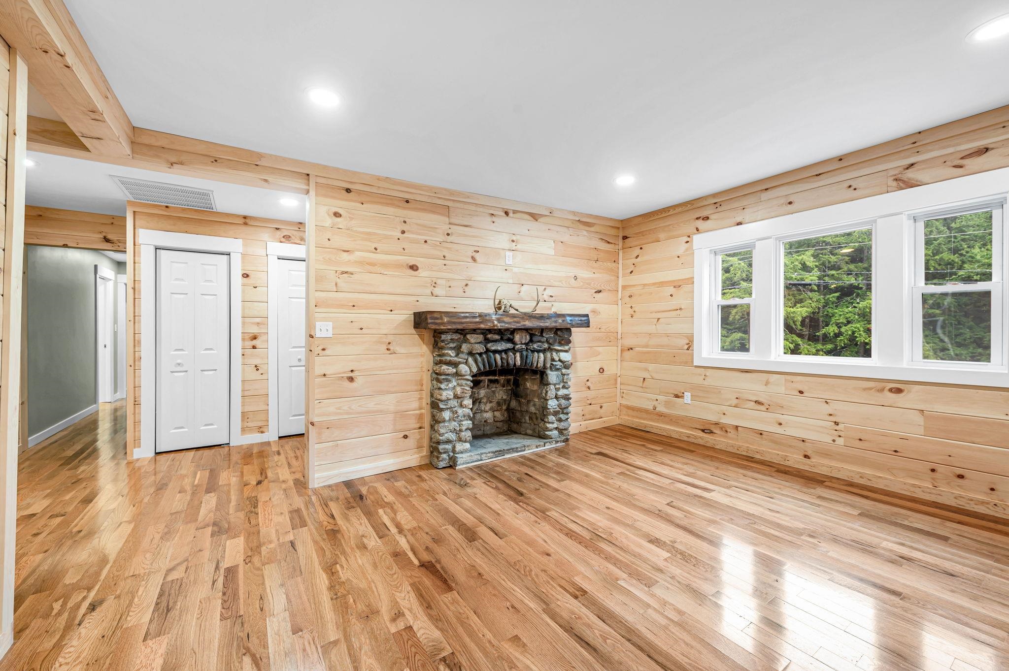 975 Stratton Arlington Road Wardsboro, VT 05360 - Photo 12 of 60 Gallery Image 12