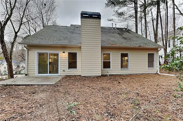 $2,350 | 7003 Hampshire Court, Woodstock, GA 30189