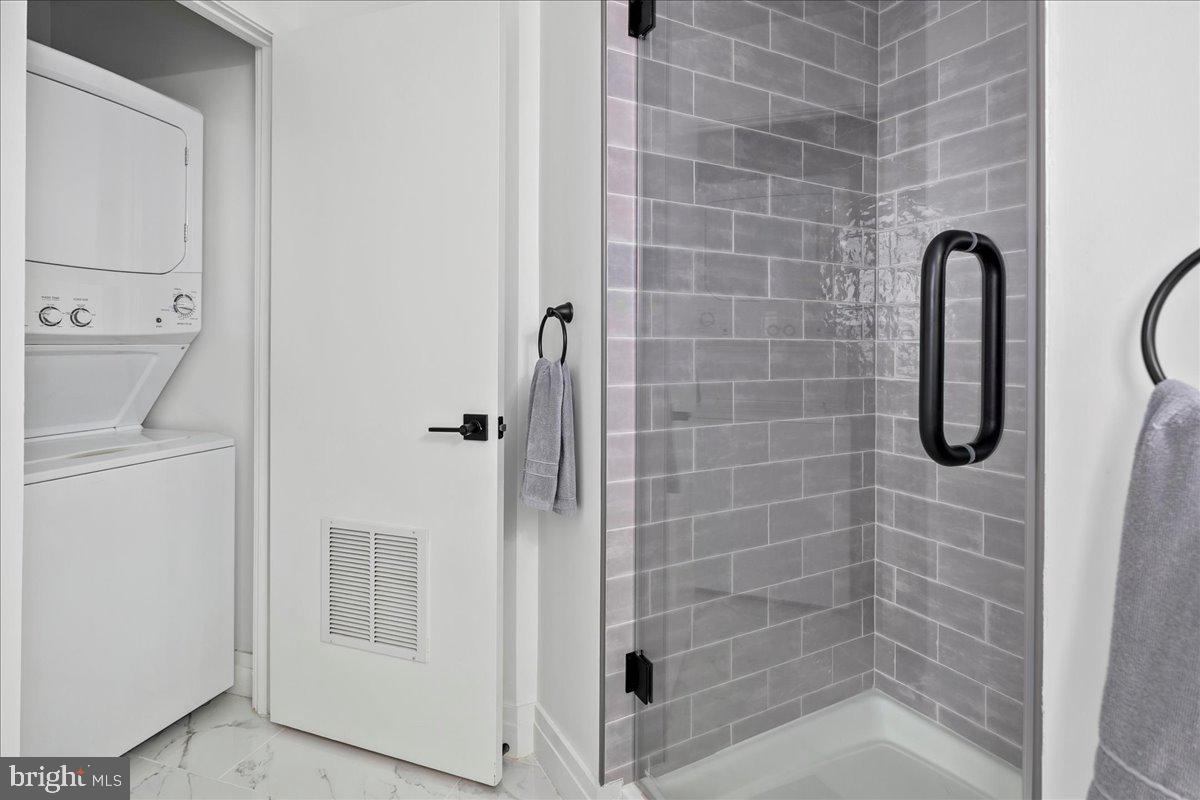 2020 12th Street Northwest, Unit 812 Washington, DC 20009 - Photo 23 of 38 a bathroom with a shower