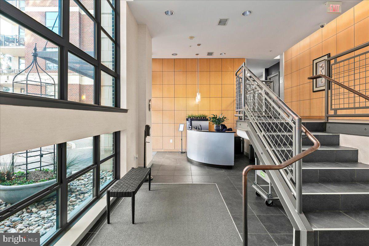 2020 12th Street Northwest, Unit 812 Washington, DC 20009 - Photo 34 of 38 a view of an entryway and workspace