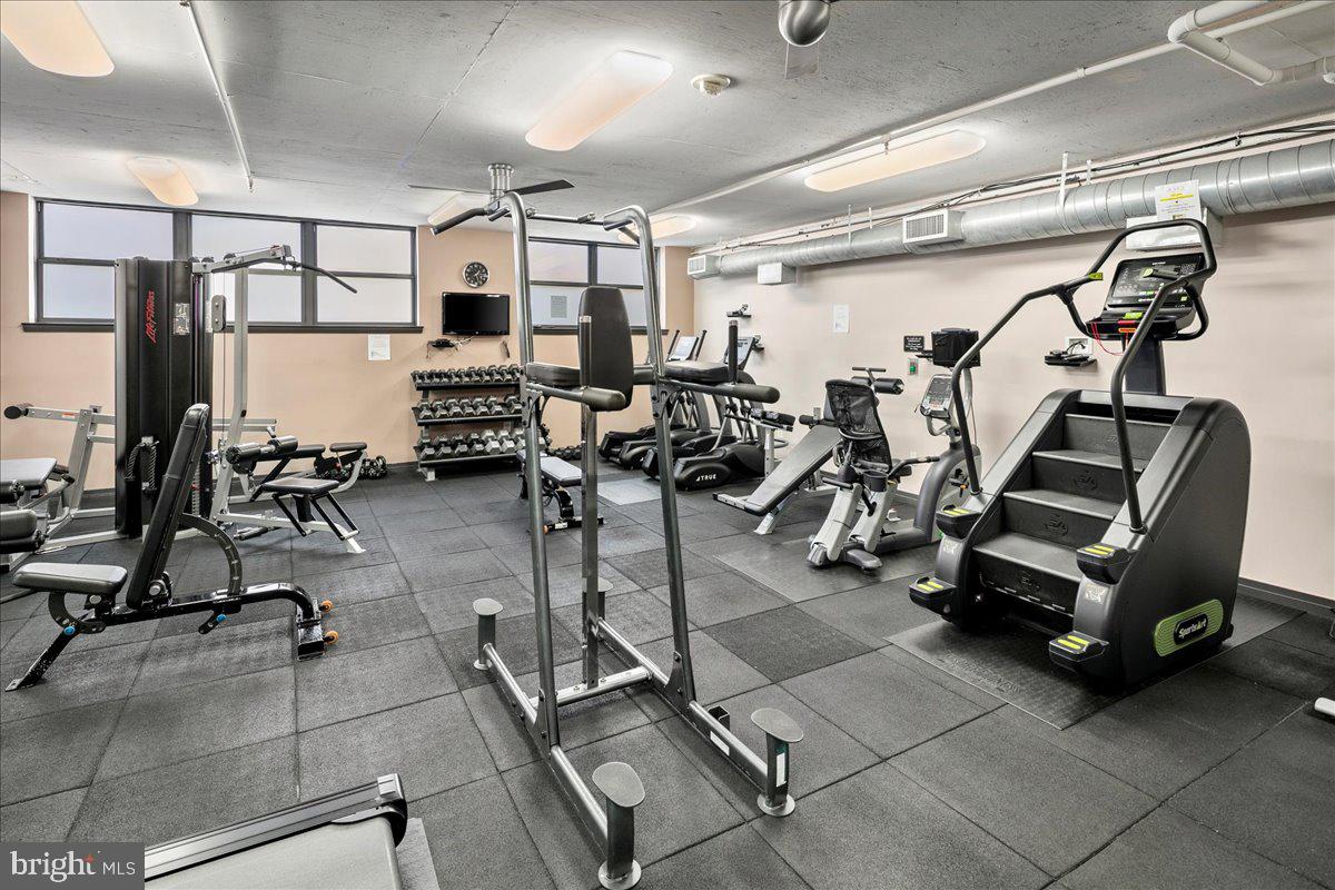 2020 12th Street Northwest, Unit 812 Washington, DC 20009 - Photo 36 of 38 a view of a room with gym equipment