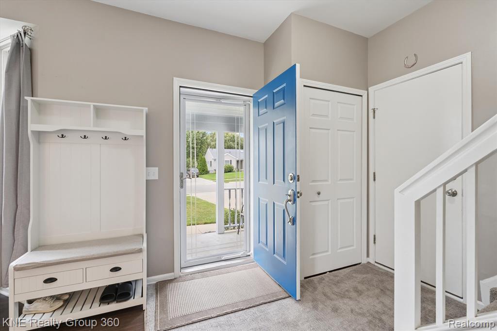 1691 Newgate Lane Howell, MI 48843 - Photo 4 of 43 Gallery Image 4