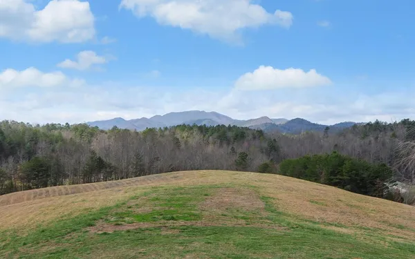 $550,000 | 140 Newman Road, Farner, TN 37333