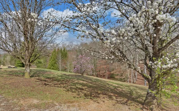 $550,000 | 140 Newman Road, Farner, TN 37333