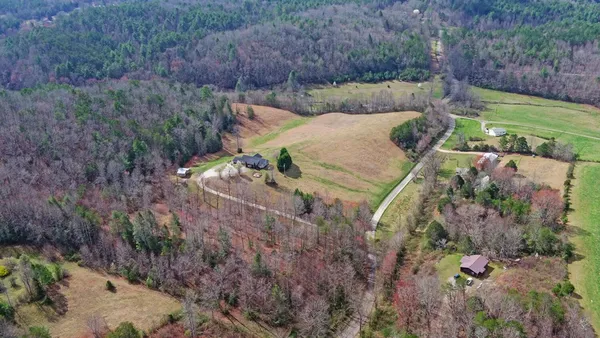 $550,000 | 140 Newman Road, Farner, TN 37333