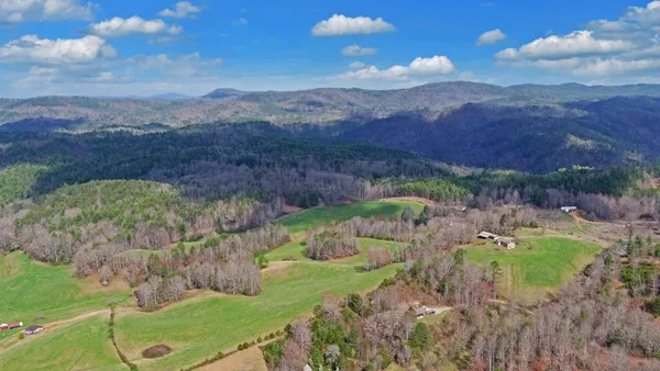 $550,000 | 140 Newman Road, Farner, TN 37333