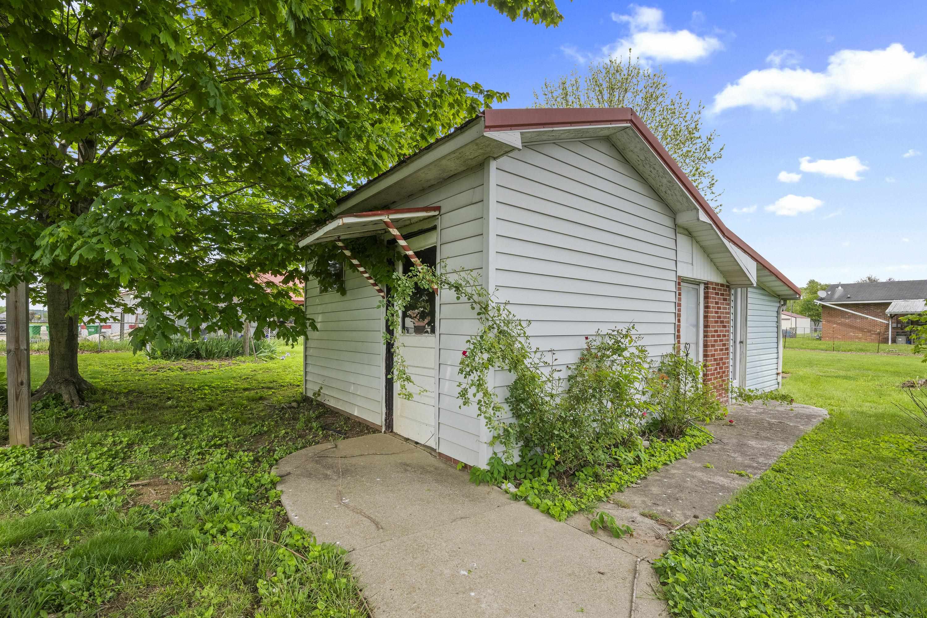 82 Ohio River Road Greenup, KY 41144 - Photo 40 of 49