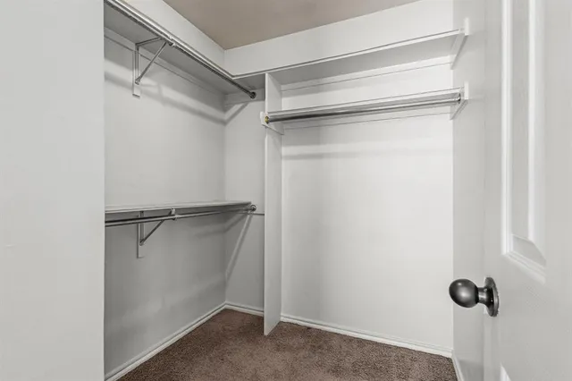 $330,000 | 4 Broadmoor Court, Bonham, TX 75418