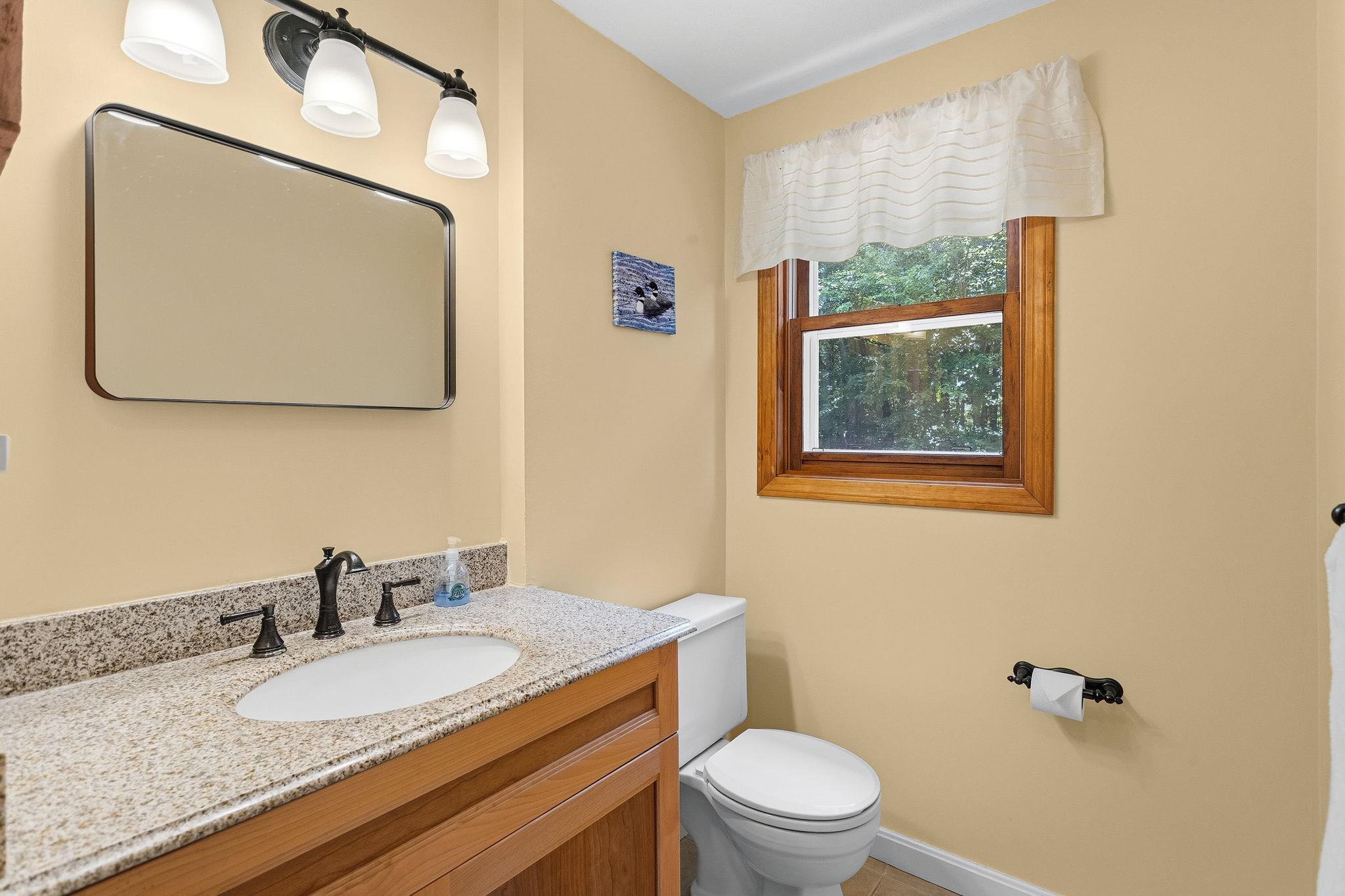 77 Tsienneto Road Derry, NH 03038 - Photo 37 of 57