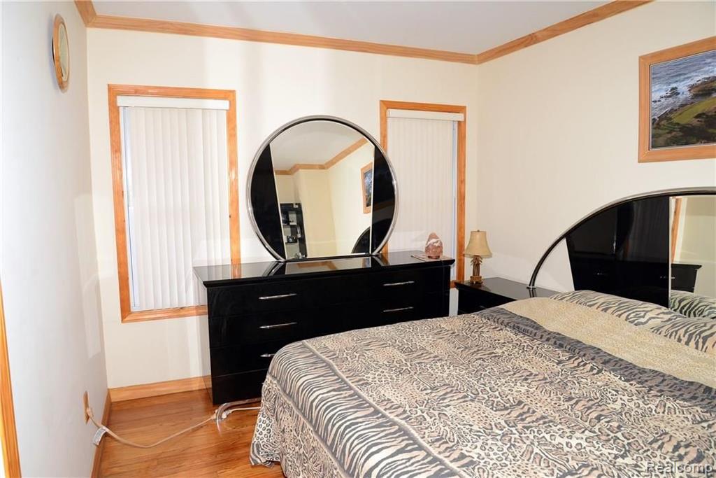 2215 West Auburn Road Rochester Hills, MI 48309 - Photo 20 of 34