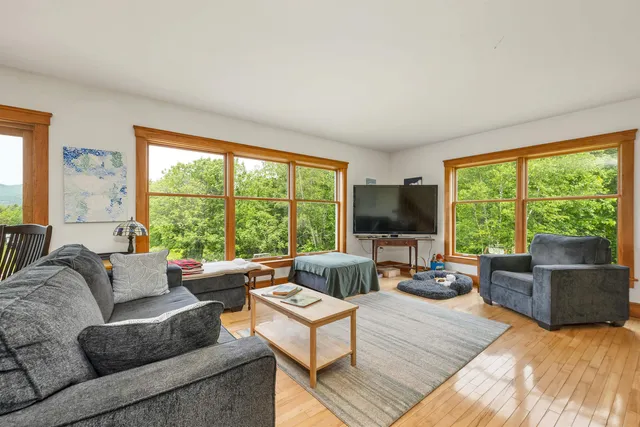 $1,400,000 | 190 Ledge Hill Road, Tuftonboro, NH 03816