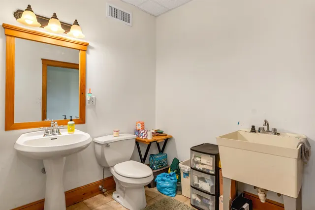 $1,400,000 | 190 Ledge Hill Road, Tuftonboro, NH 03816